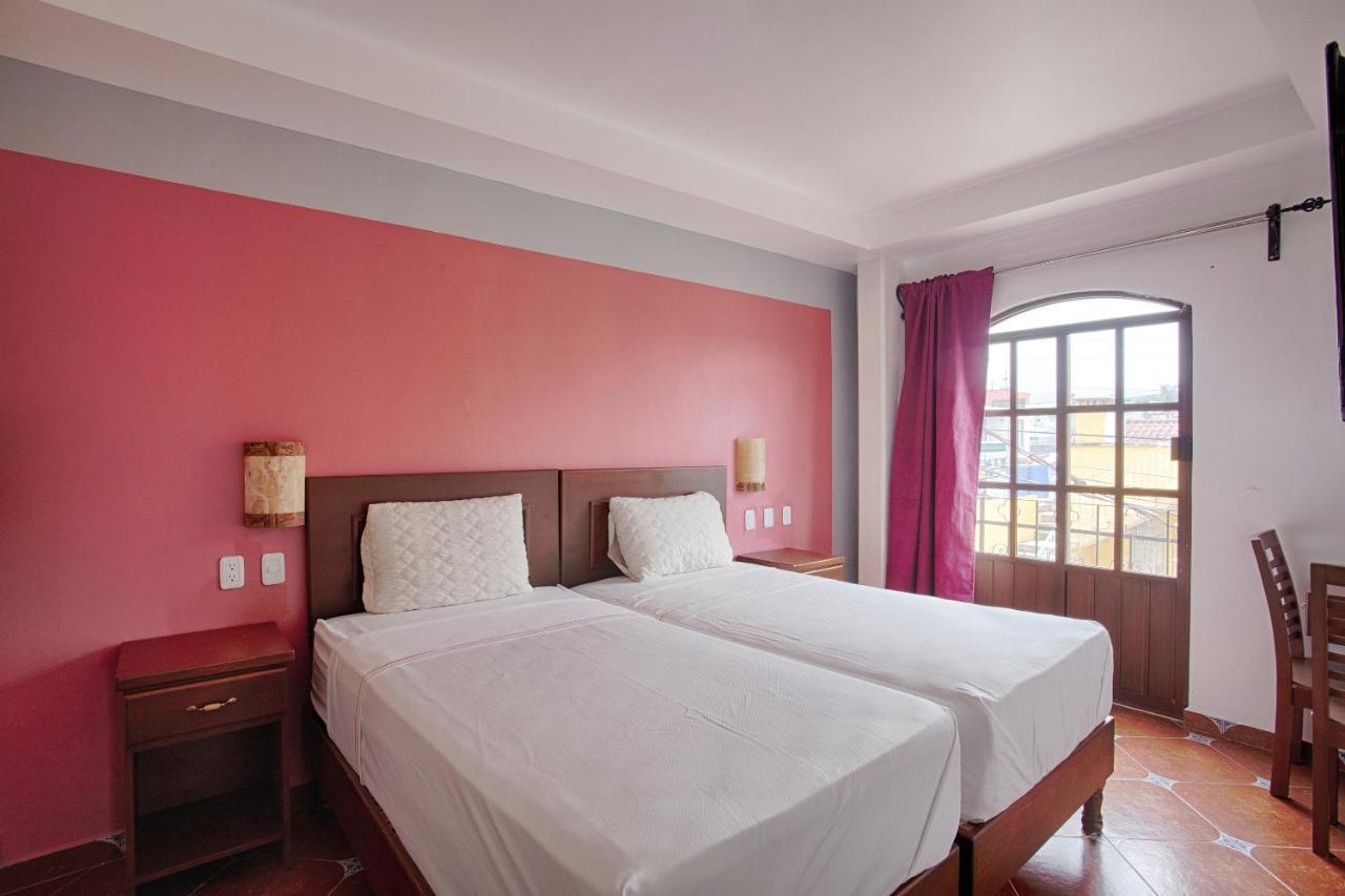 Capital O Casa Real Hotel Huauchinango Kültér fotó